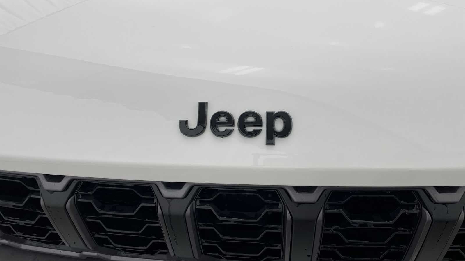 Thumbnail: 2026 Jeep Grand Cherokee - 39
