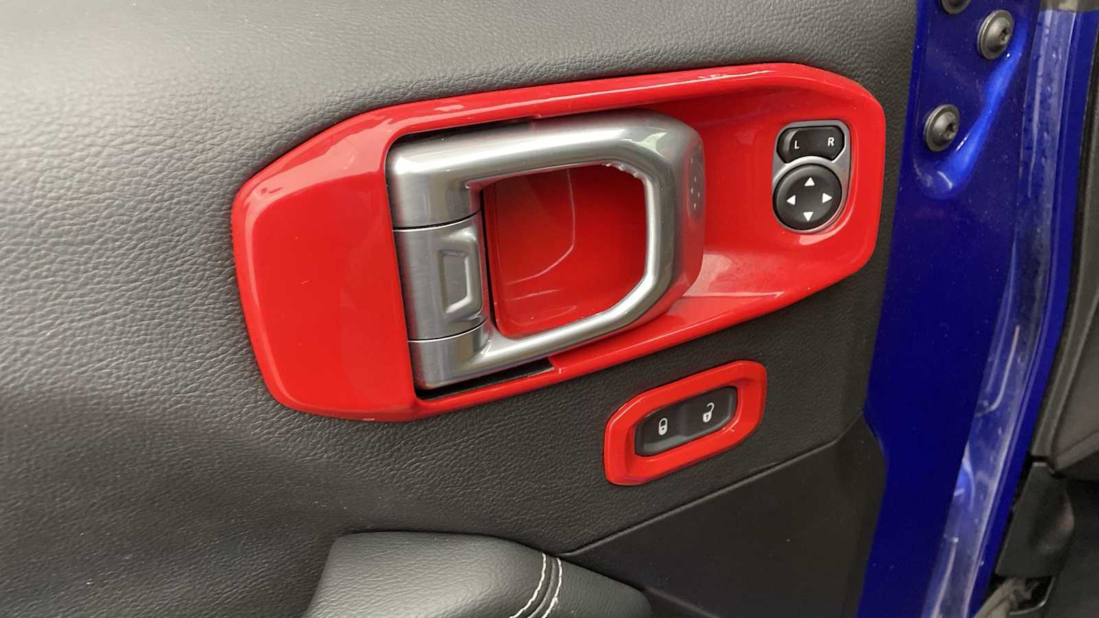 Thumbnail: 2020 Jeep Wrangler - 6