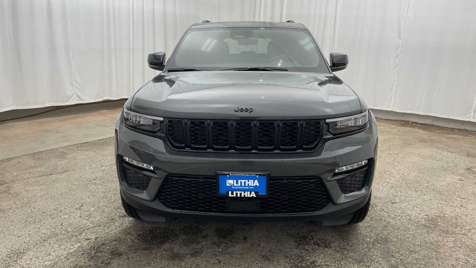 Thumbnail: 2025 Jeep Grand Cherokee - 40