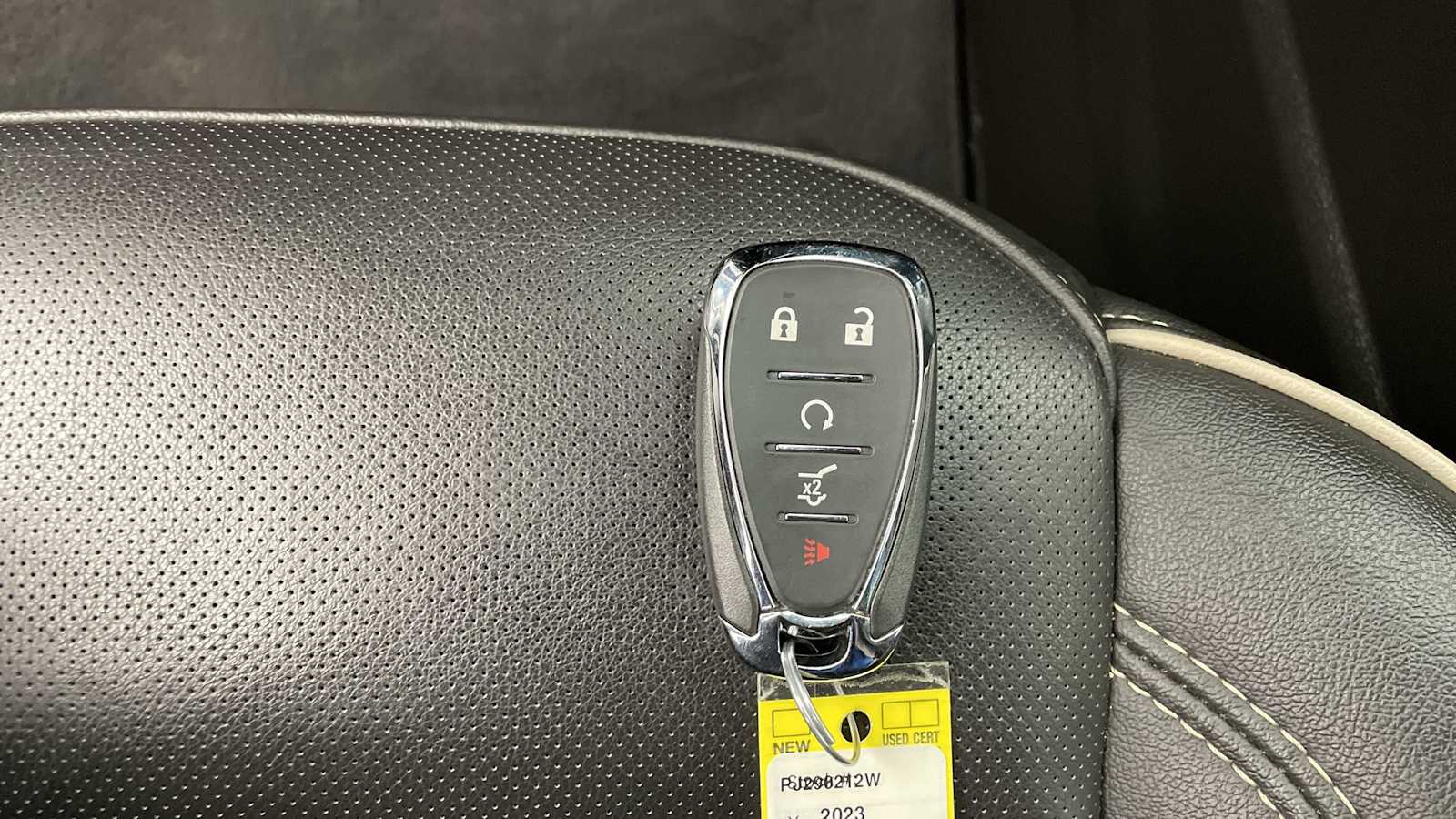 Thumbnail: 2023 Chevrolet Traverse - 25