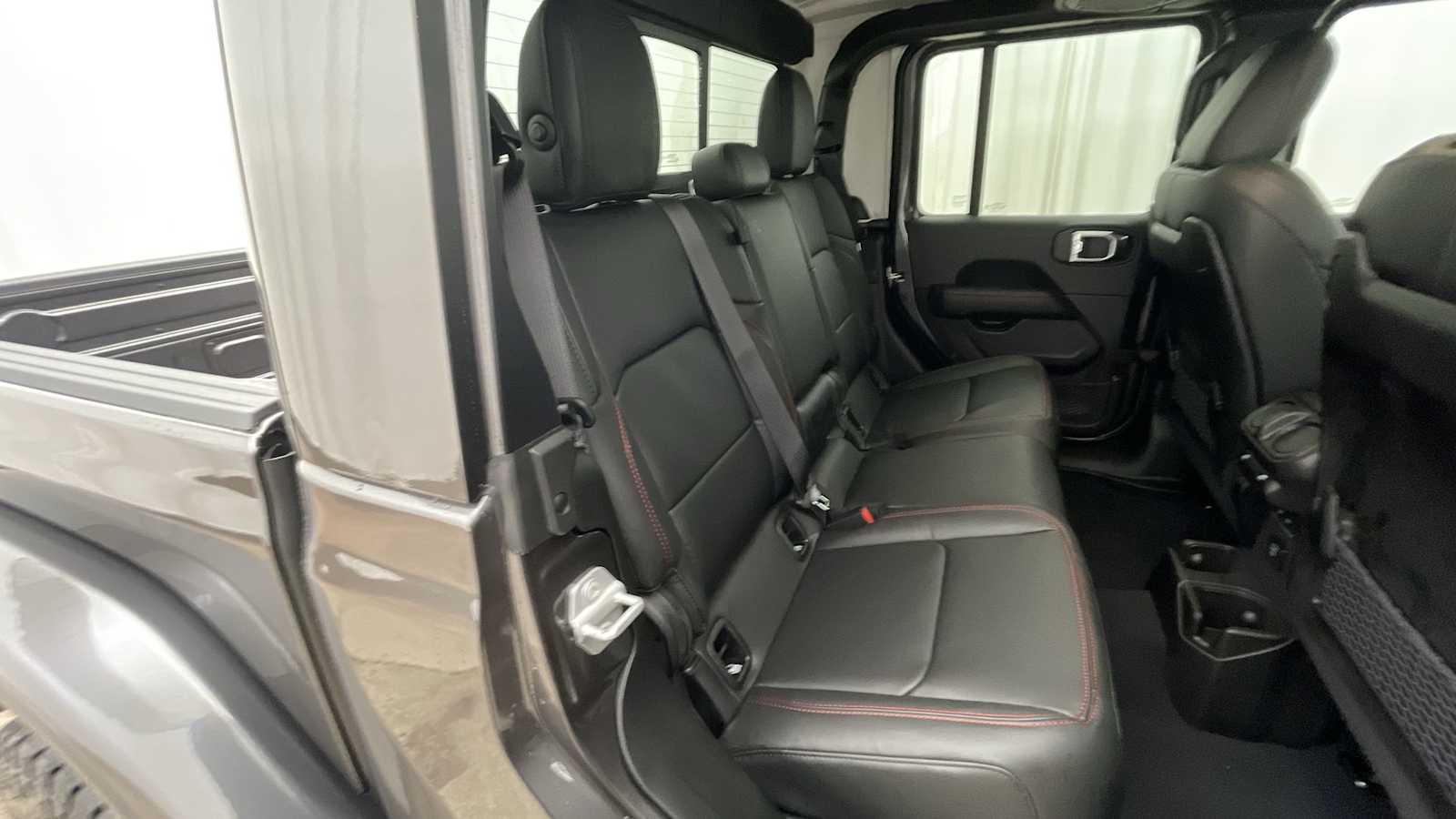 Thumbnail: 2025 Jeep Gladiator - 10