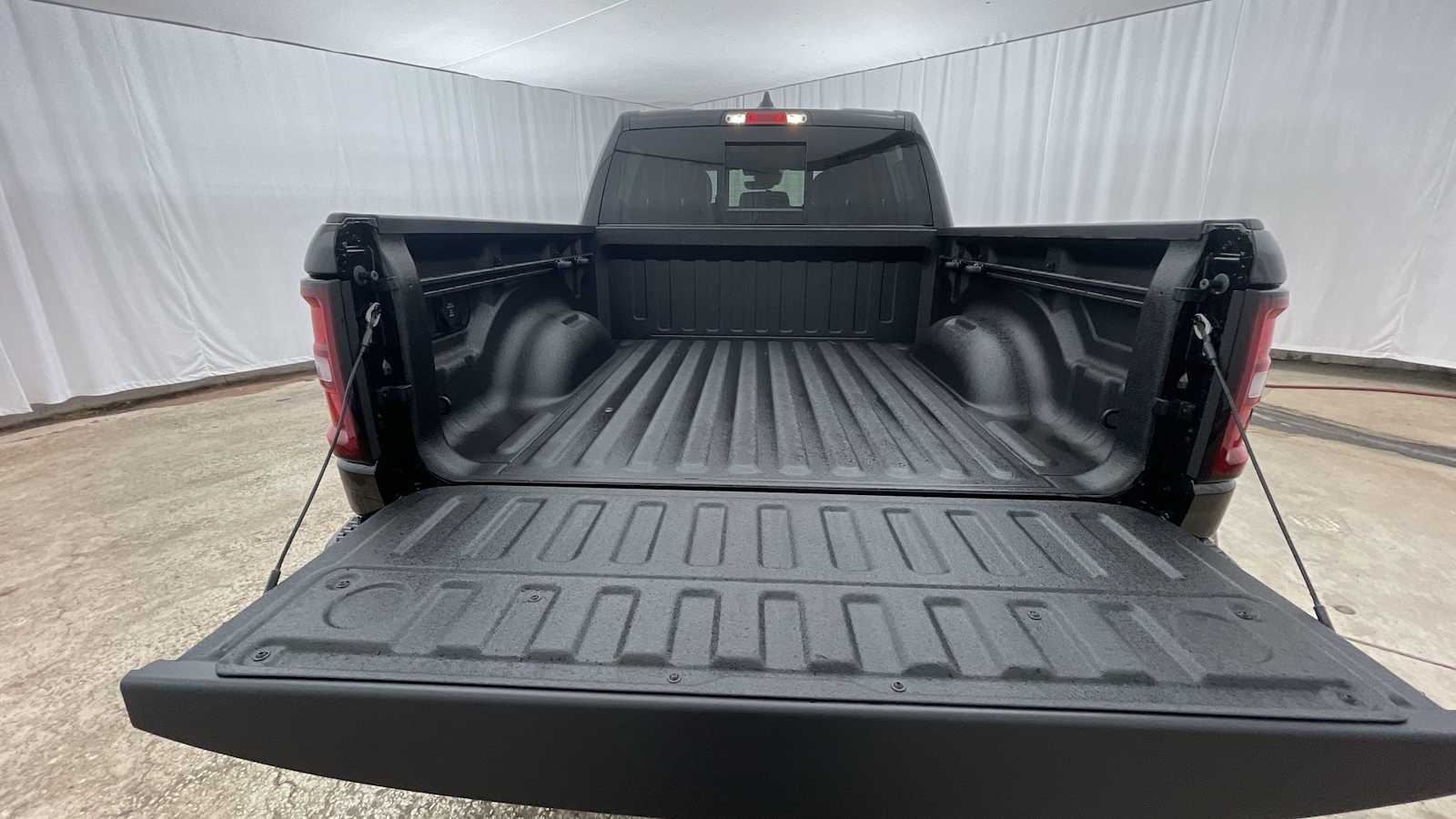 Thumbnail: 2026 RAM 1500 - 28