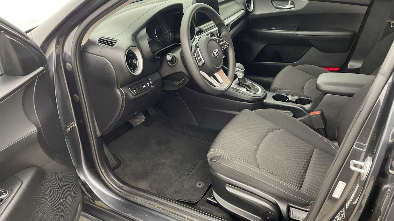 Thumbnail: 2021 Kia Forte - 2