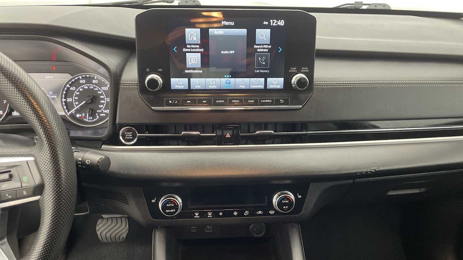 Thumbnail: 2023 Mitsubishi Outlander - 18