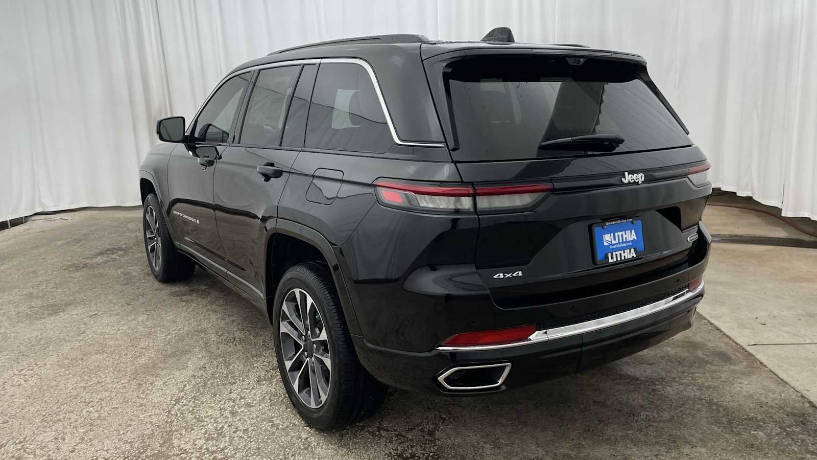 Thumbnail: 2025 Jeep Grand Cherokee - 35