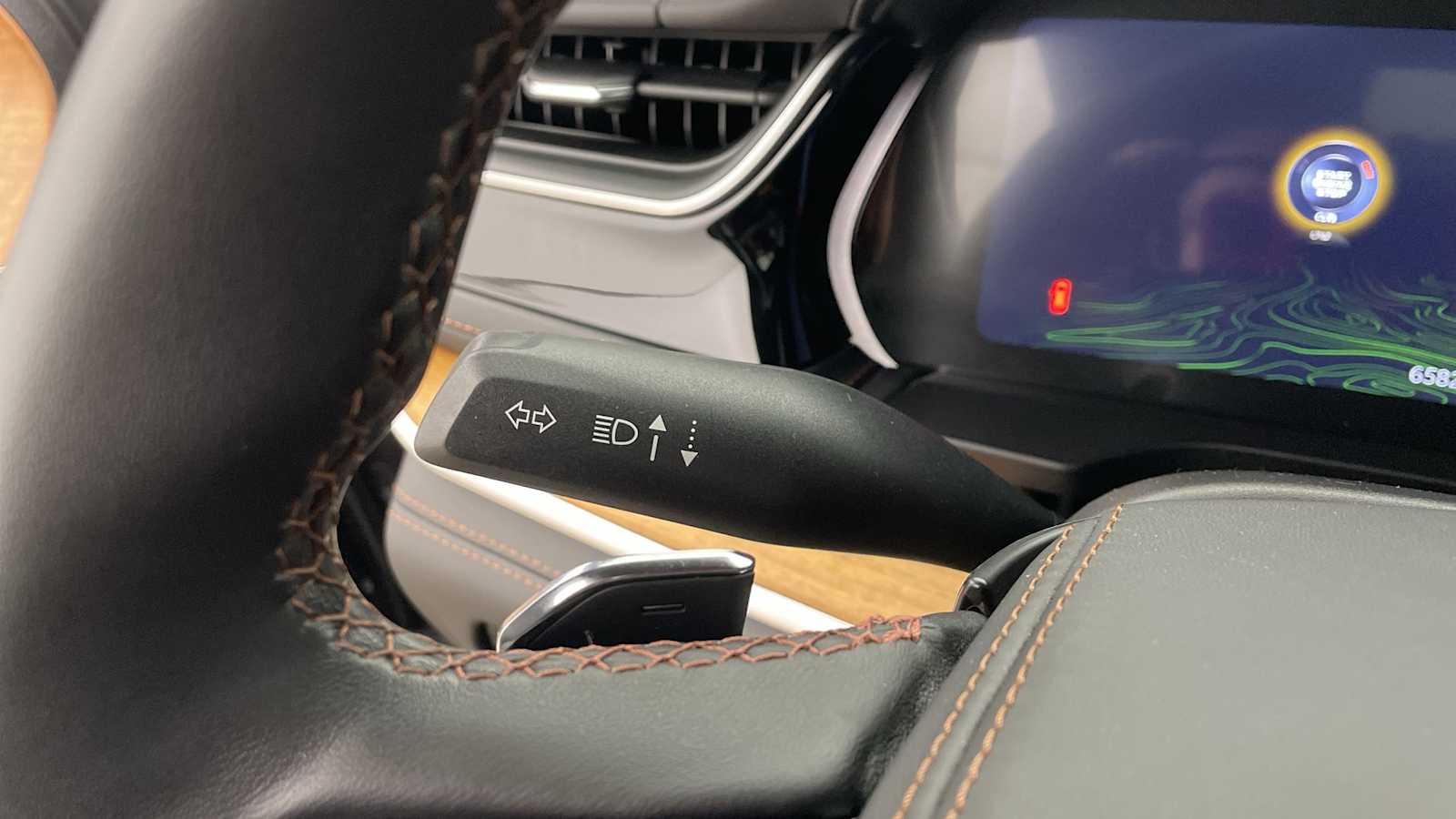 Thumbnail: 2023 Jeep Grand Cherokee - 18