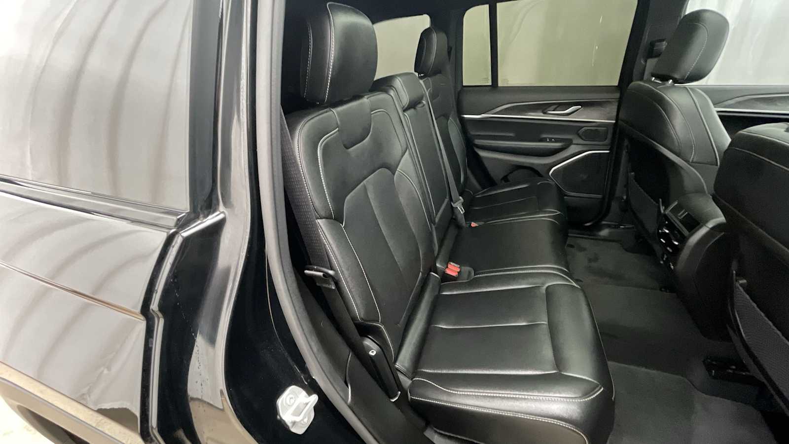 Thumbnail: 2025 Jeep Grand Cherokee - 11