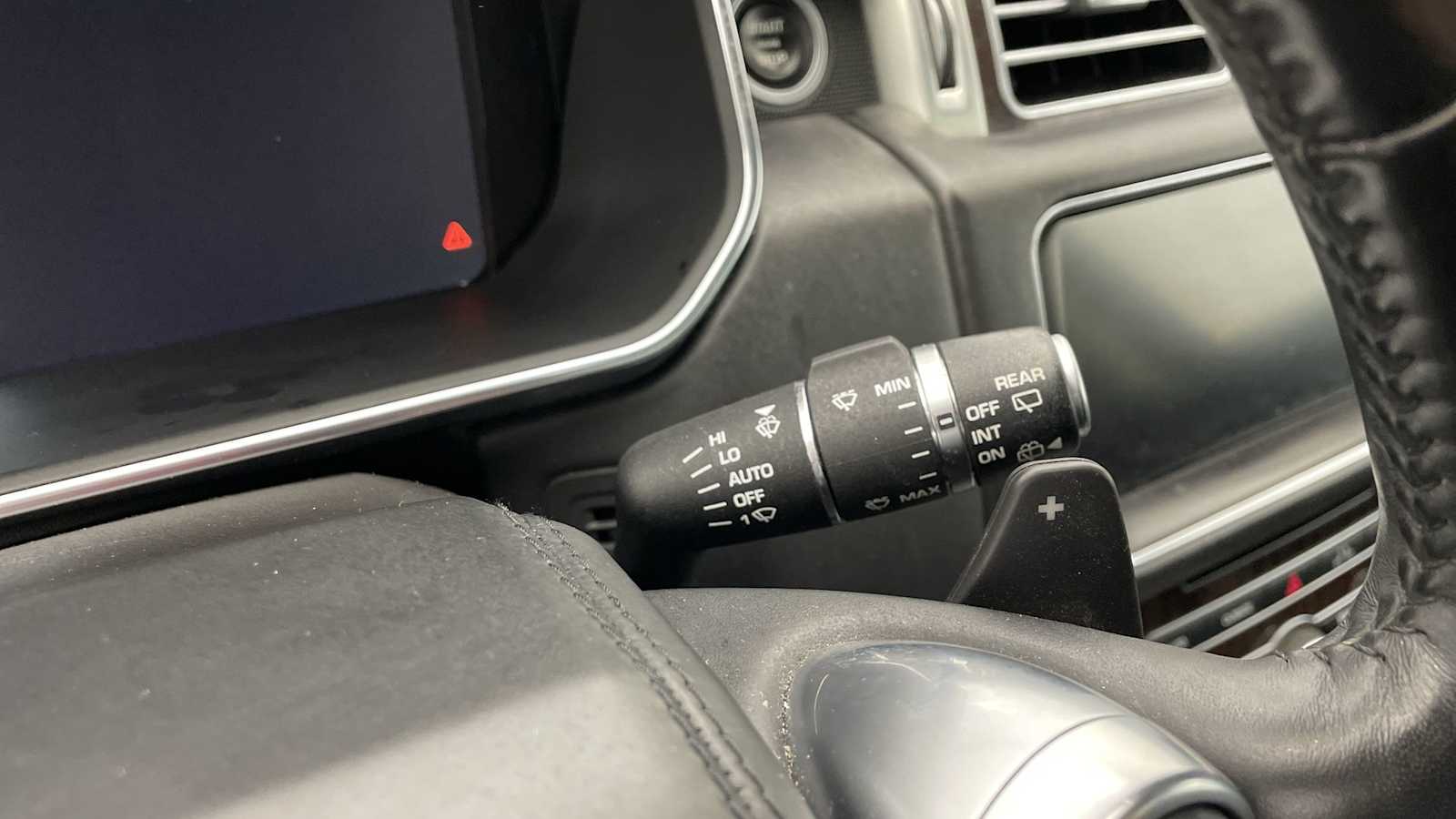 Thumbnail: 2017 Land Rover Range Rover - 17