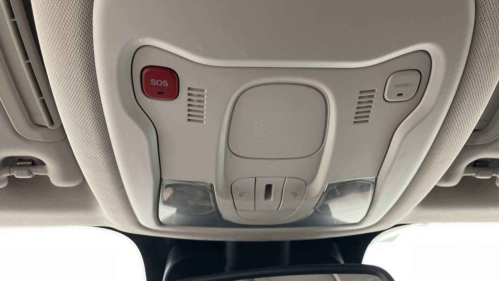 Thumbnail: 2022 Jeep Renegade - 23