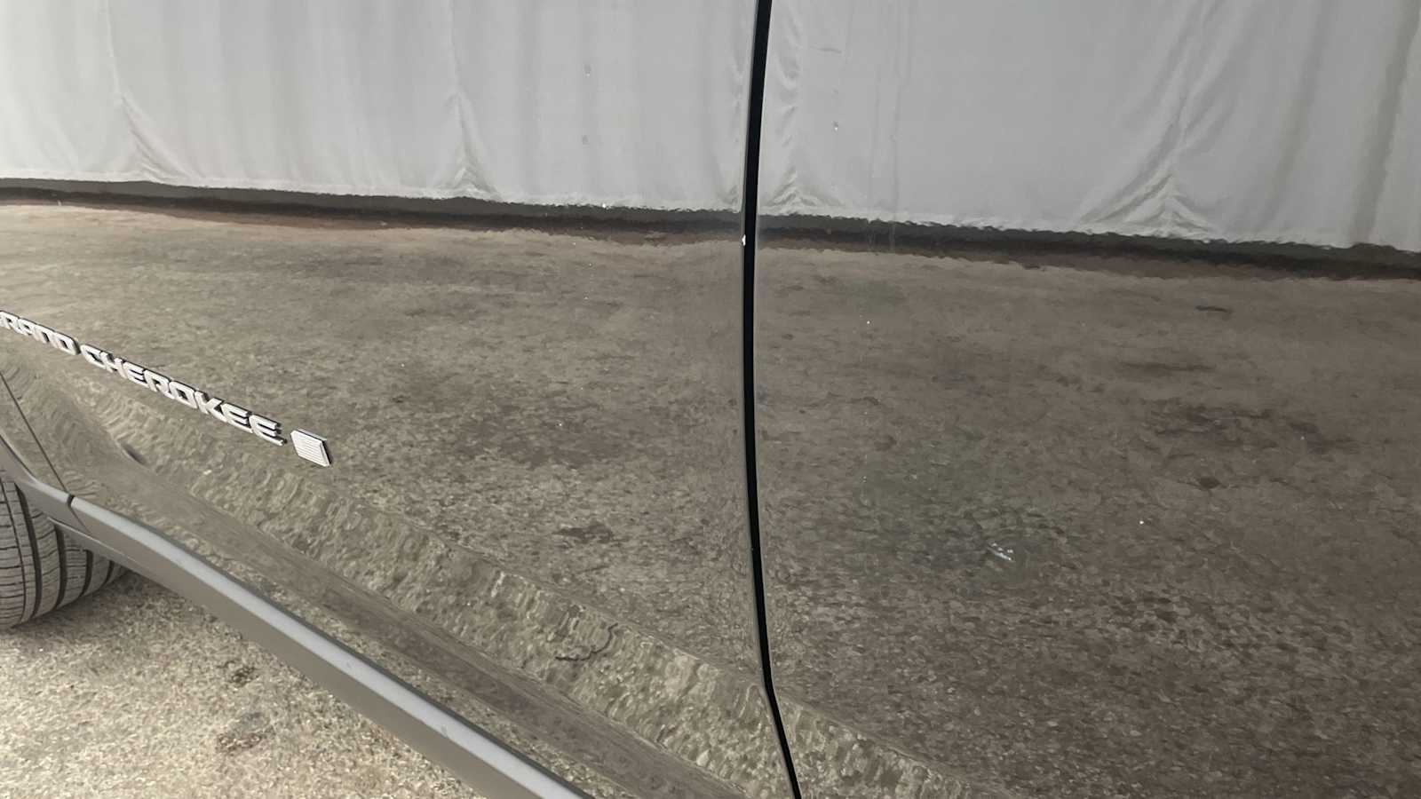 Thumbnail: 2022 Jeep Grand Cherokee - 43