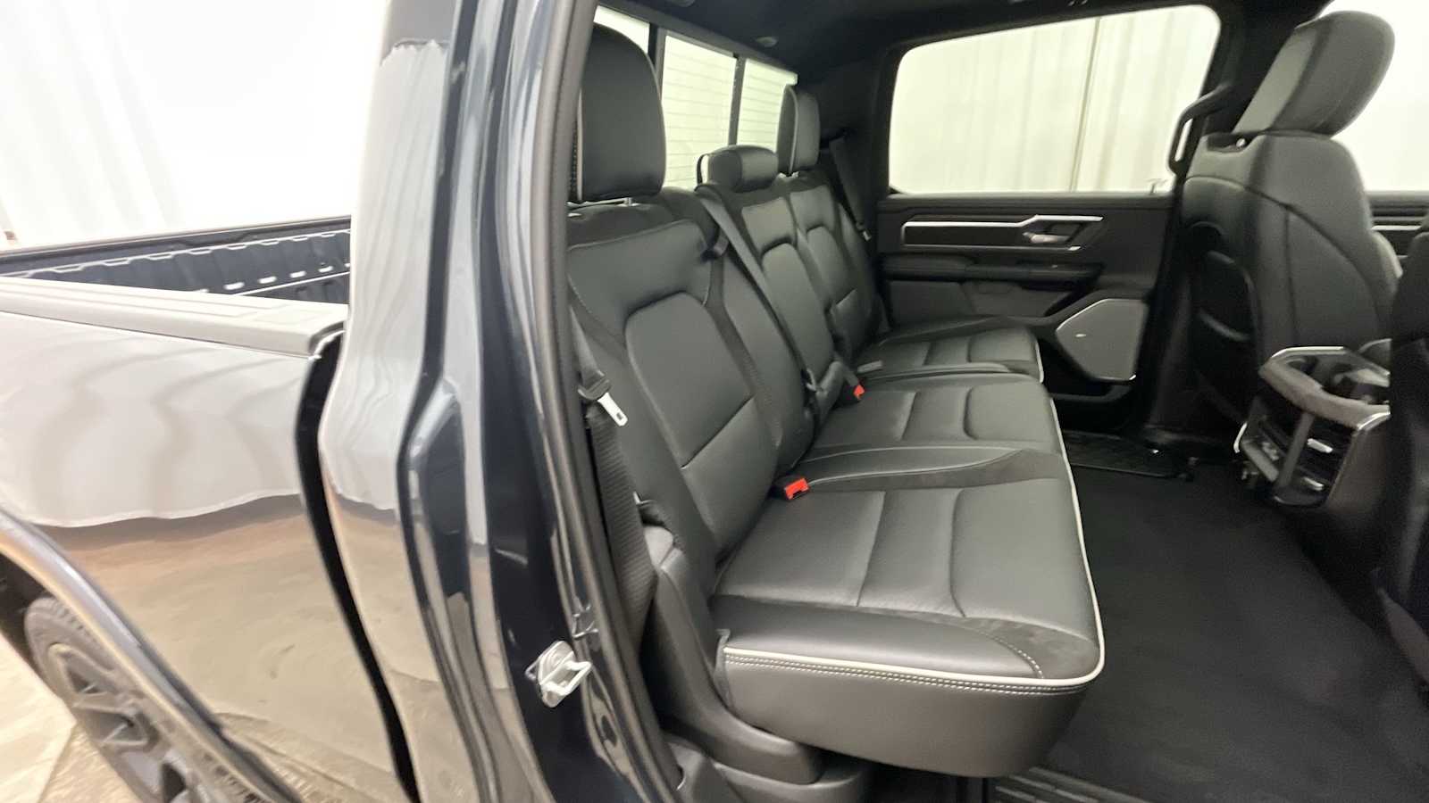 Thumbnail: 2026 RAM 1500 - 11