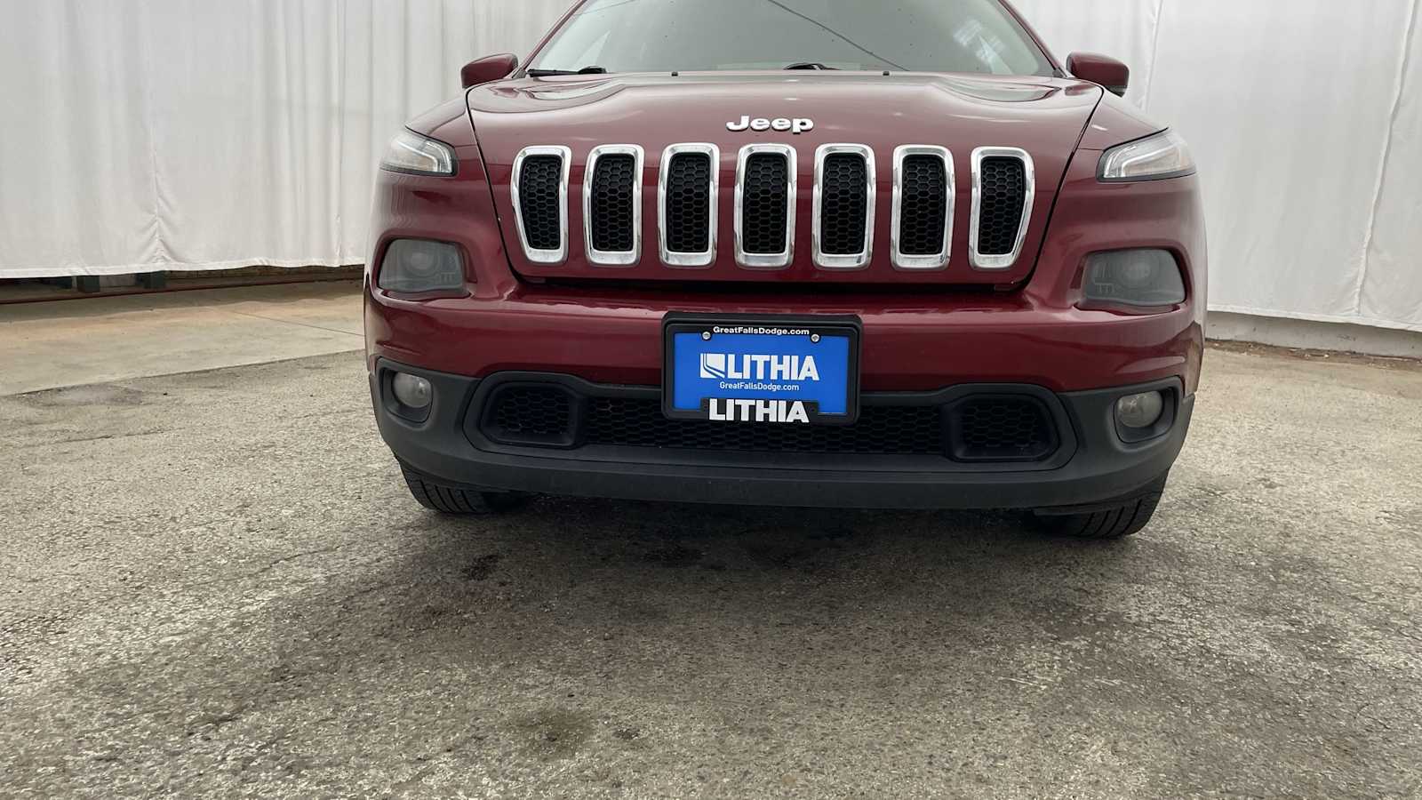 Thumbnail: 2017 Jeep Cherokee - 37