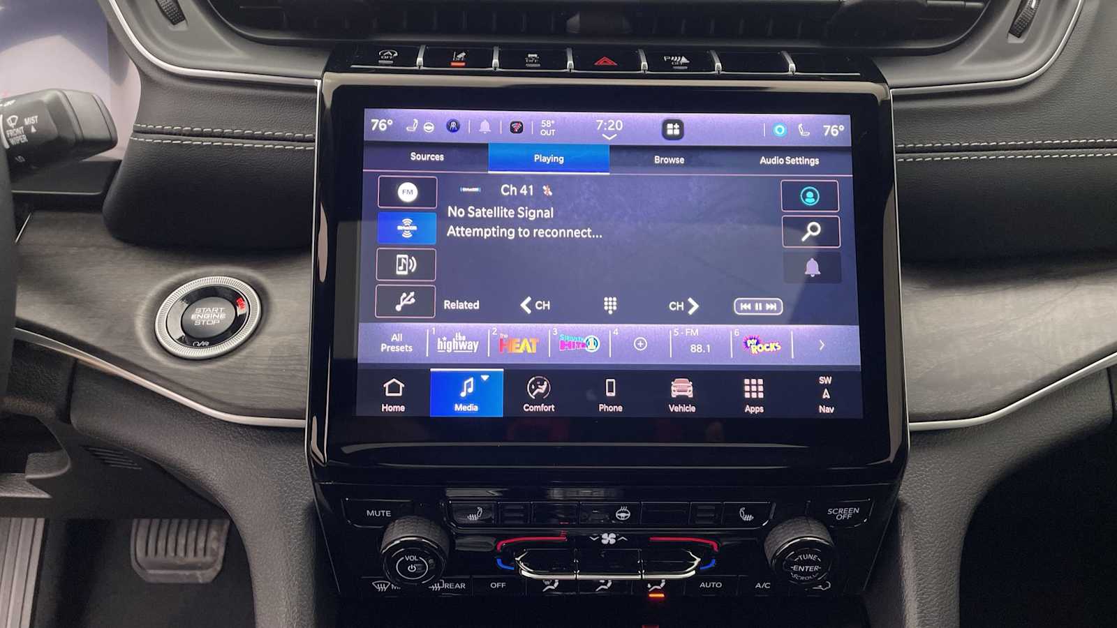 Thumbnail: 2025 Jeep Grand Cherokee - 21