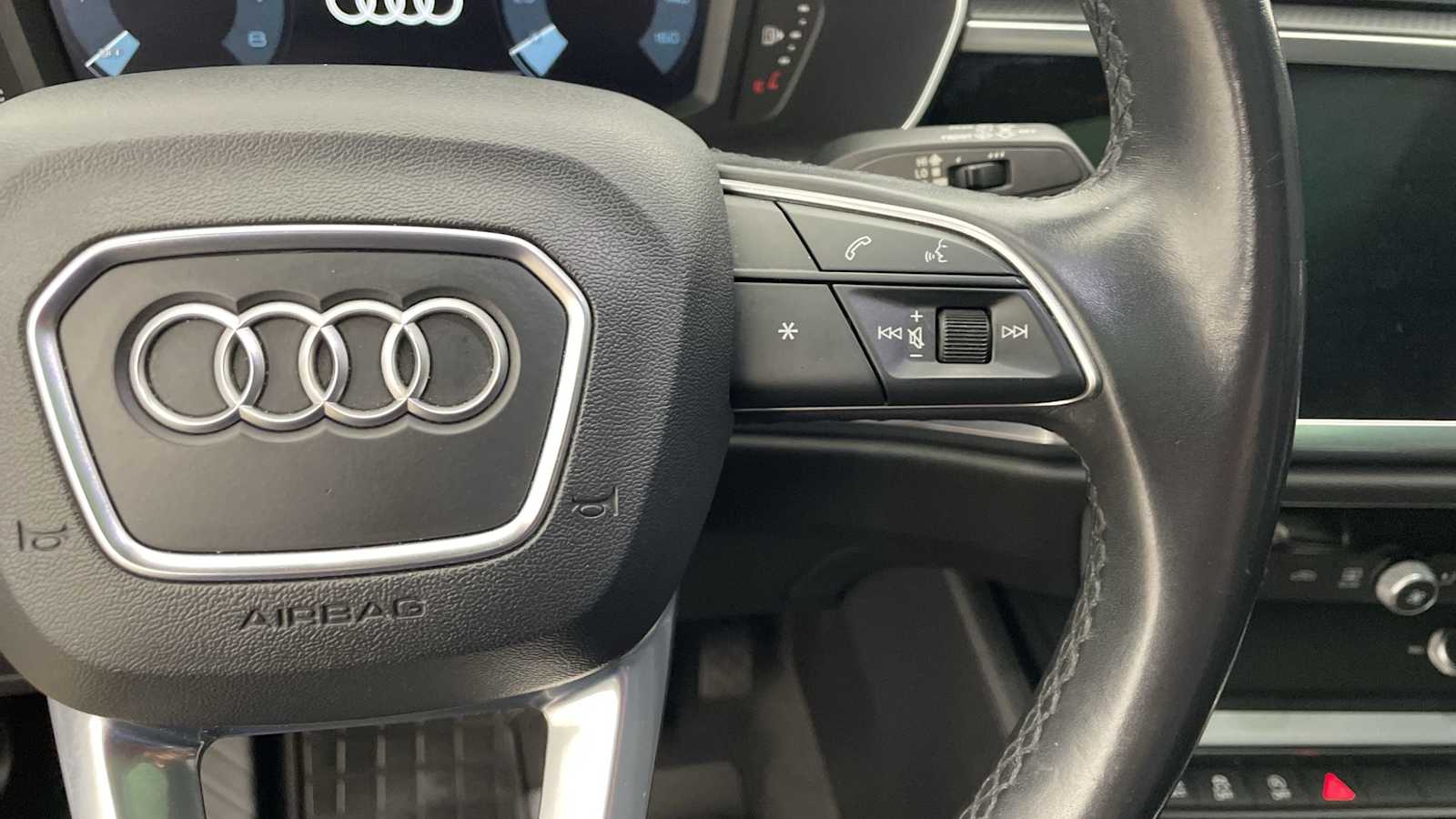 Thumbnail: 2021 Audi Q3 - 16