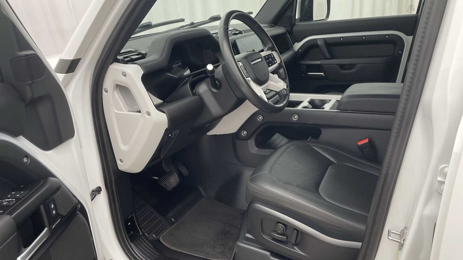 SALEJ7EX0S2400903