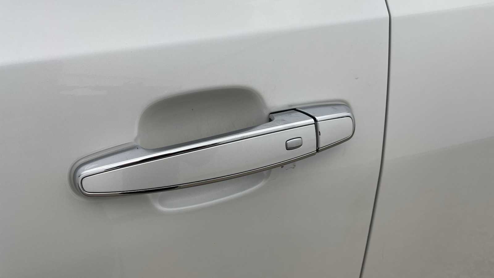 Thumbnail: 2017 GMC Acadia - 44