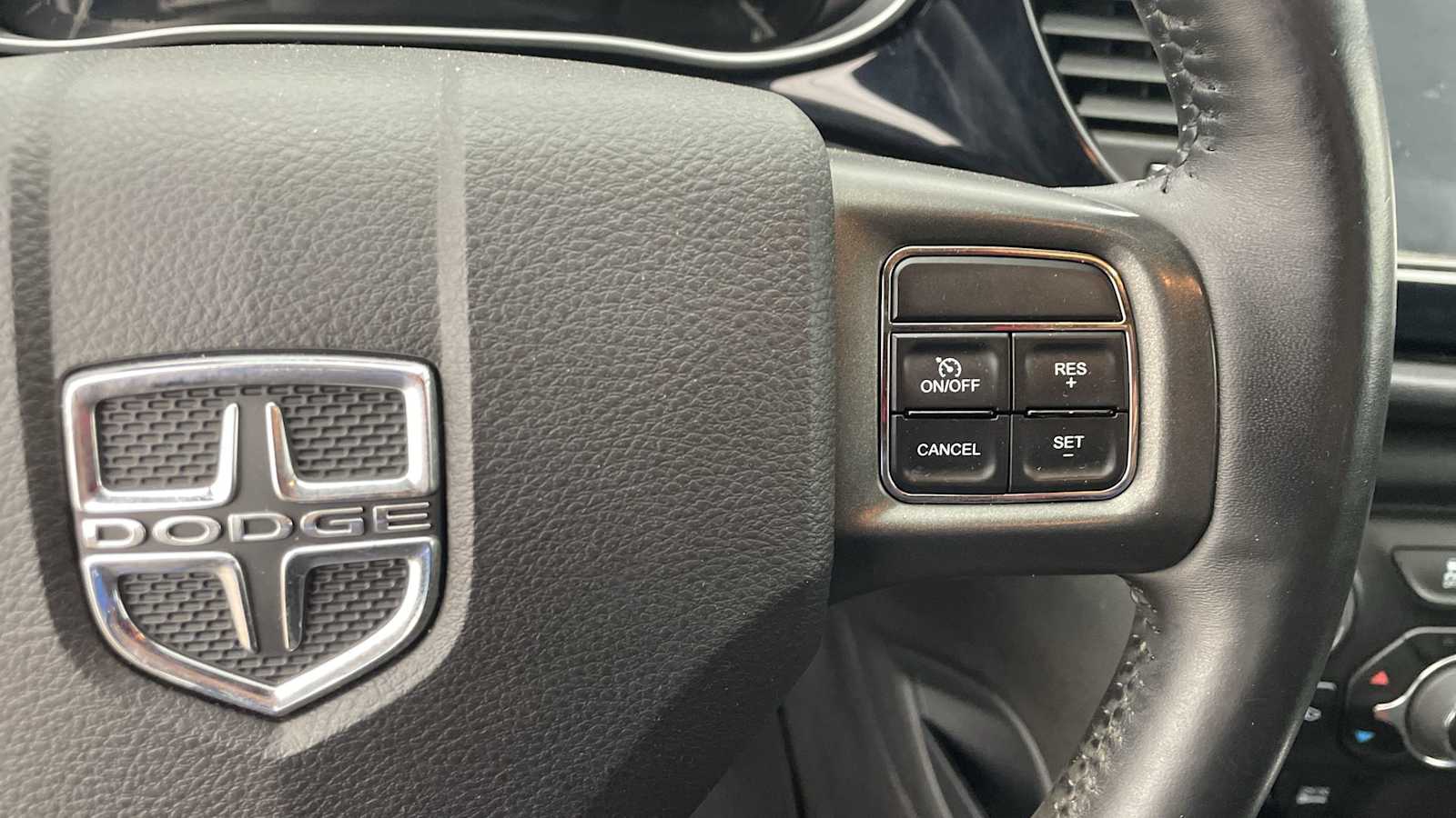 Thumbnail: 2013 Dodge Dart - 14