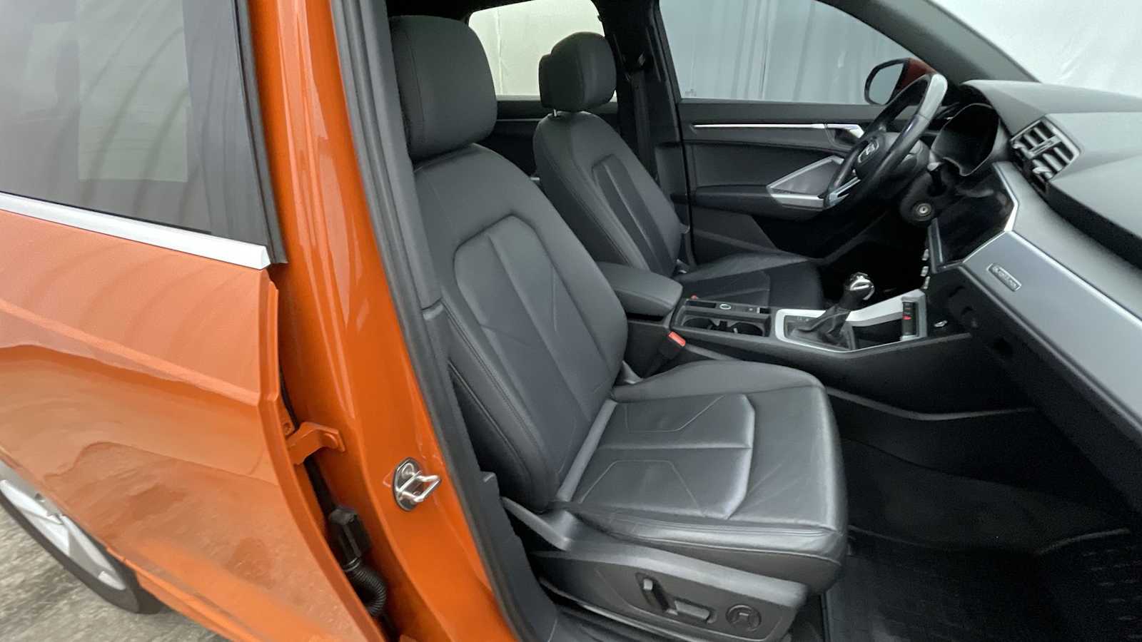 Thumbnail: 2021 Audi Q3 - 13