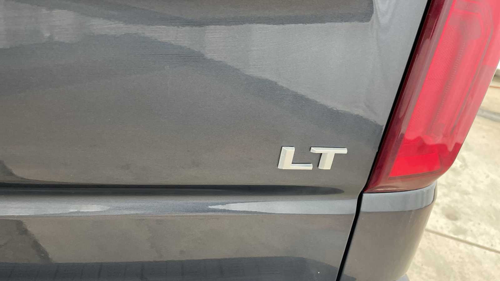 Thumbnail: 2019 Chevrolet Silverado 1500 - 26