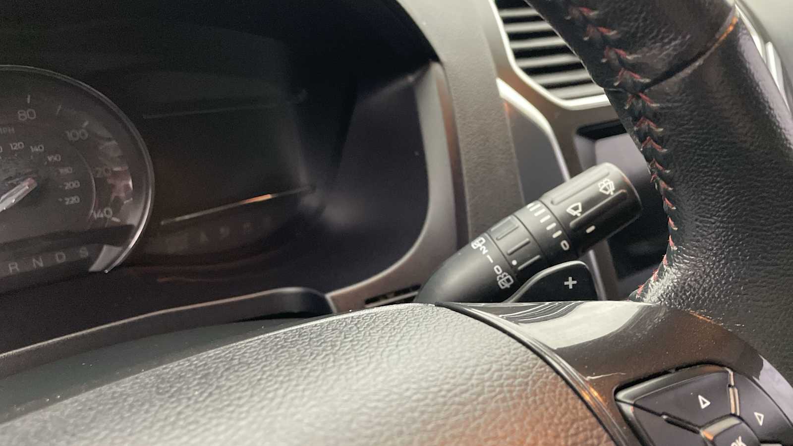 Thumbnail: 2019 Ford Explorer - 16