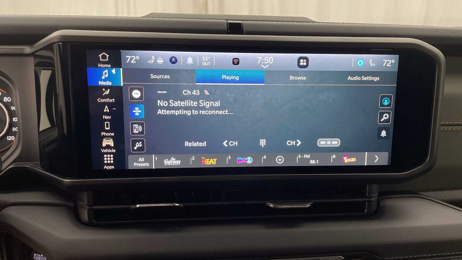 Thumbnail: 2025 Jeep Gladiator - 19