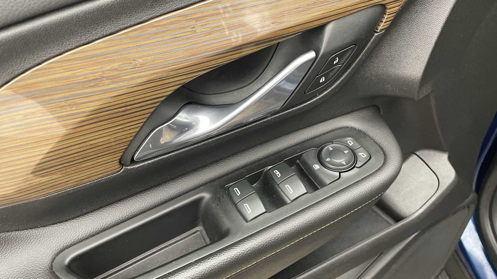 Thumbnail: 2020 GMC Terrain - 6