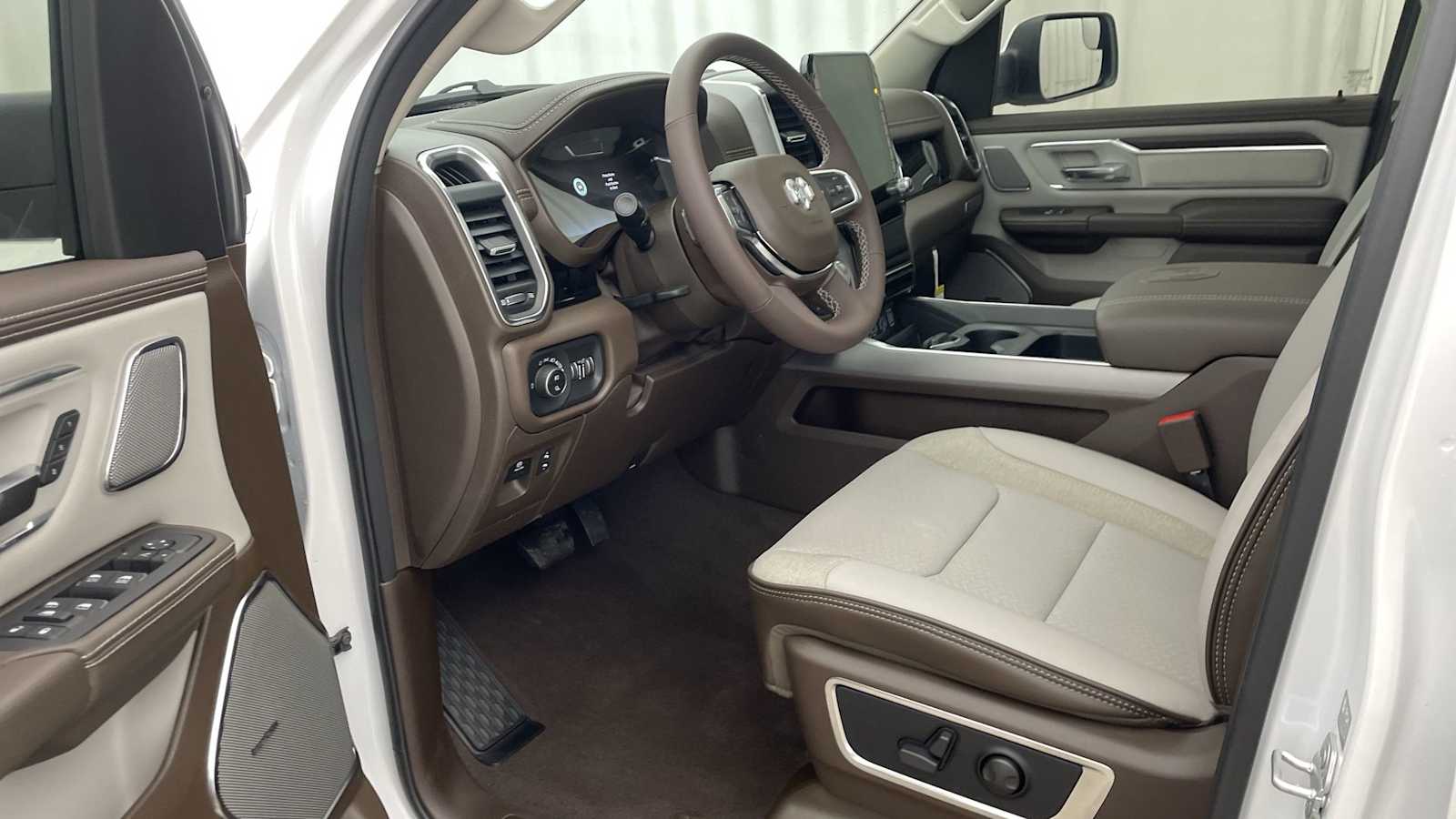Thumbnail: 2026 RAM 1500 - 2