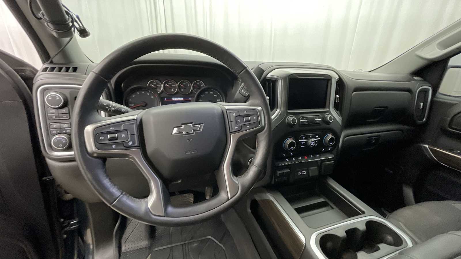 Thumbnail: 2019 Chevrolet Silverado 1500 - 3