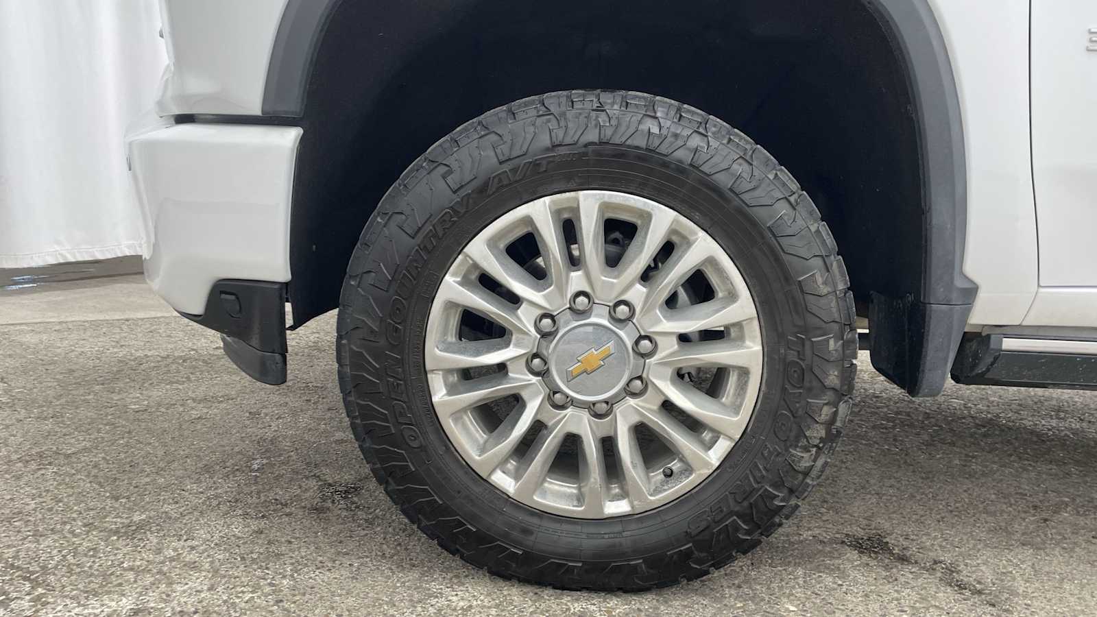 Thumbnail: 2022 Chevrolet Silverado 3500 - 43