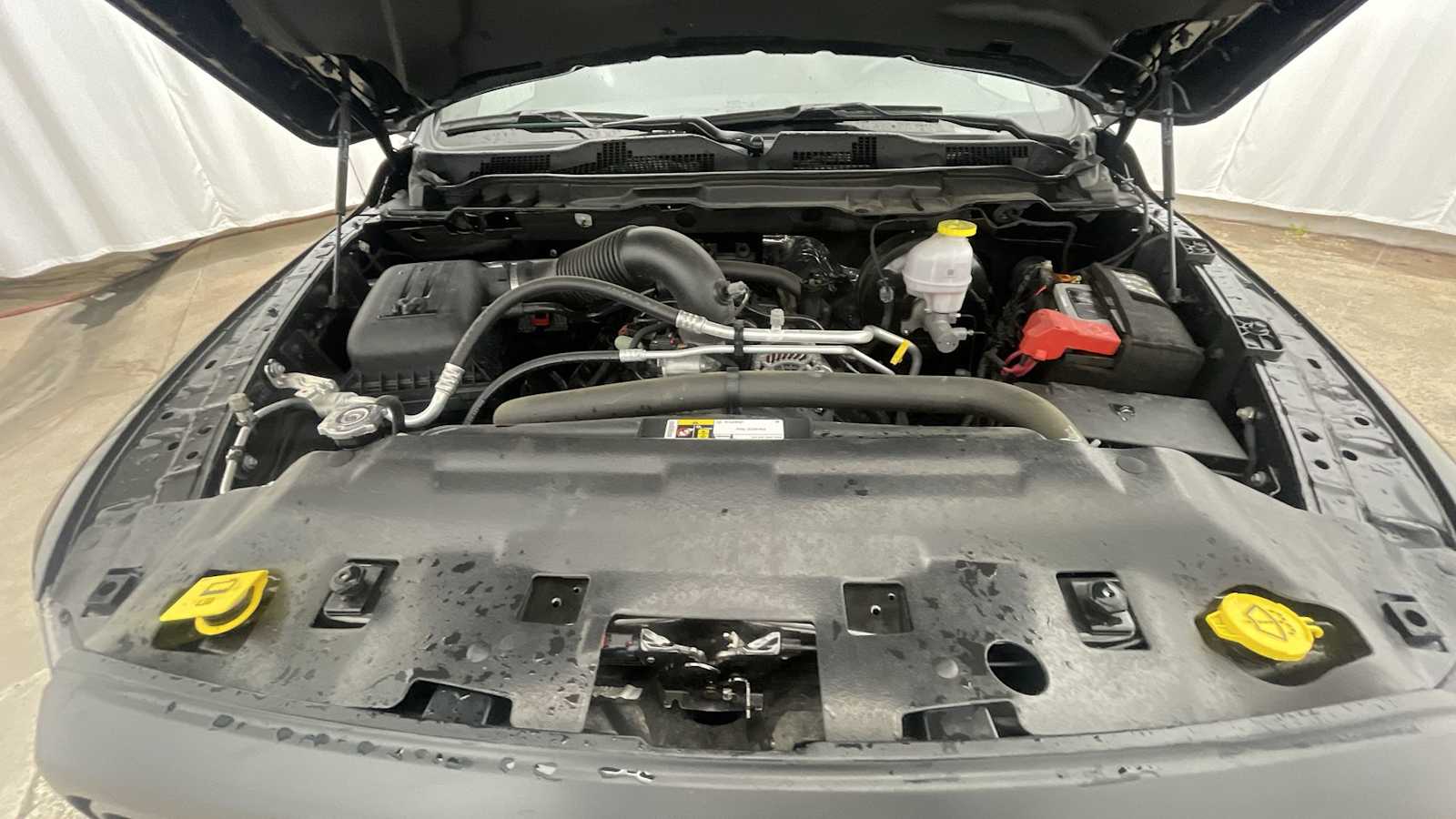 Thumbnail: 2024 RAM 1500 Classic - 25