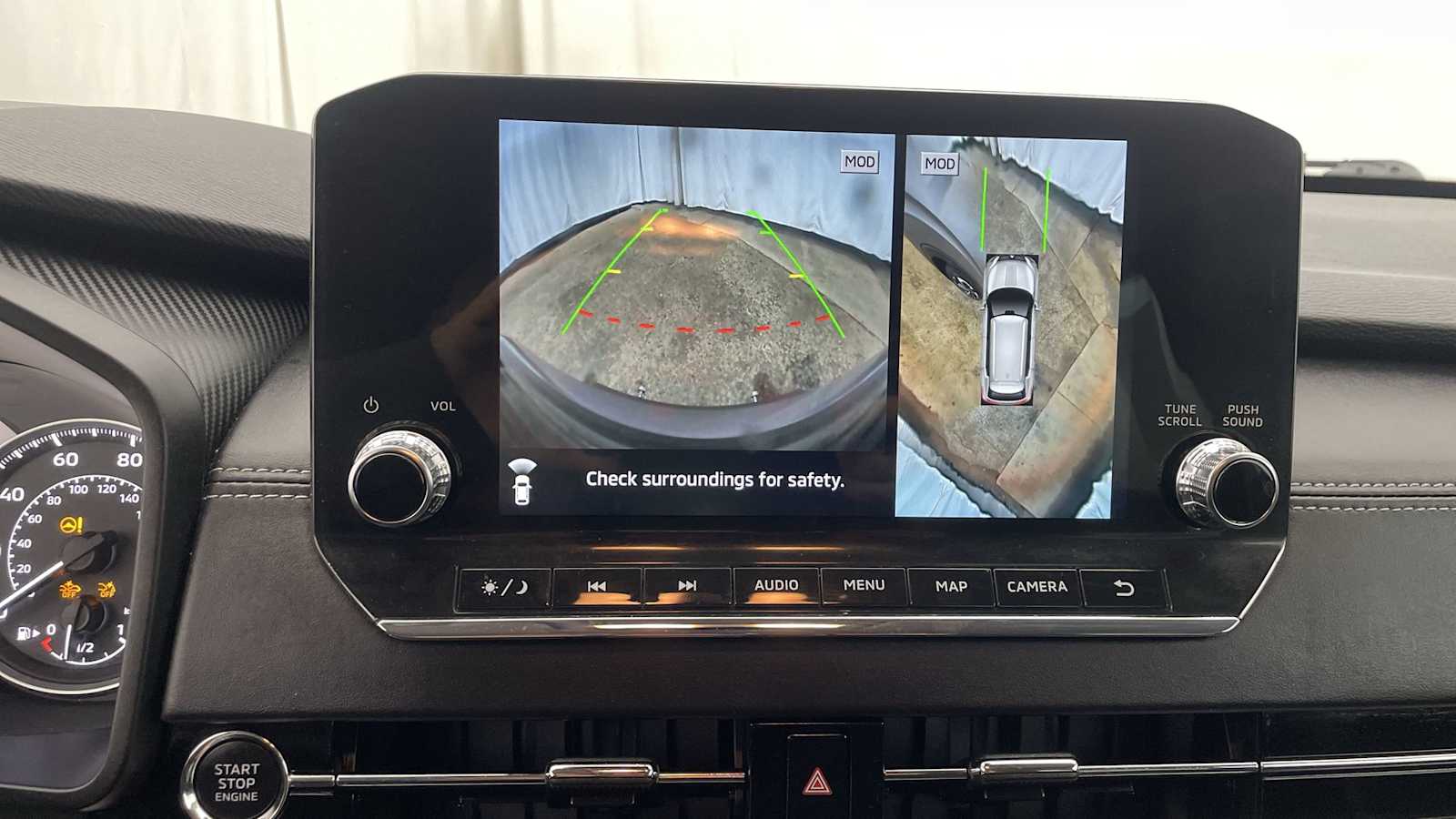 Thumbnail: 2023 Mitsubishi Outlander - 5