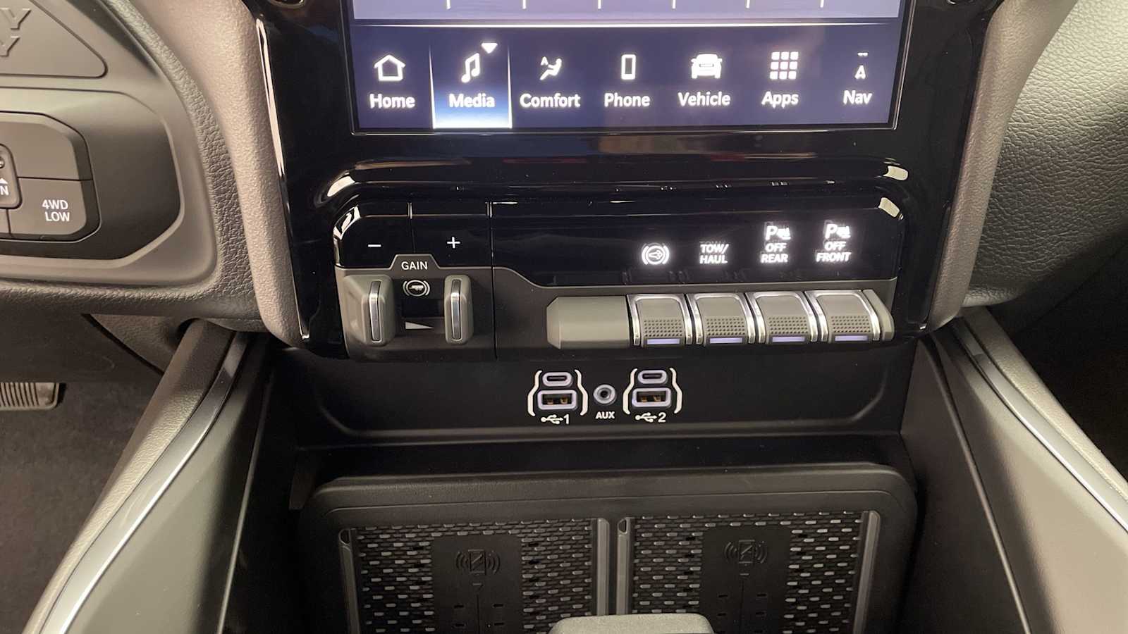 Thumbnail: 2026 RAM 2500 - 24