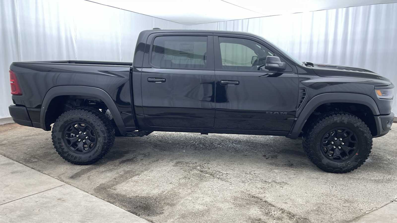 Thumbnail: 2026 RAM 1500 - 38