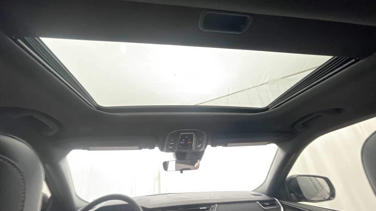 Thumbnail: 2025 Jeep Grand Cherokee - 8