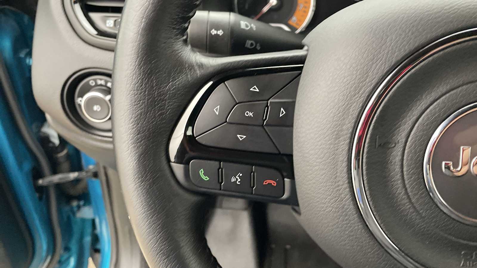 Thumbnail: 2022 Jeep Renegade - 13