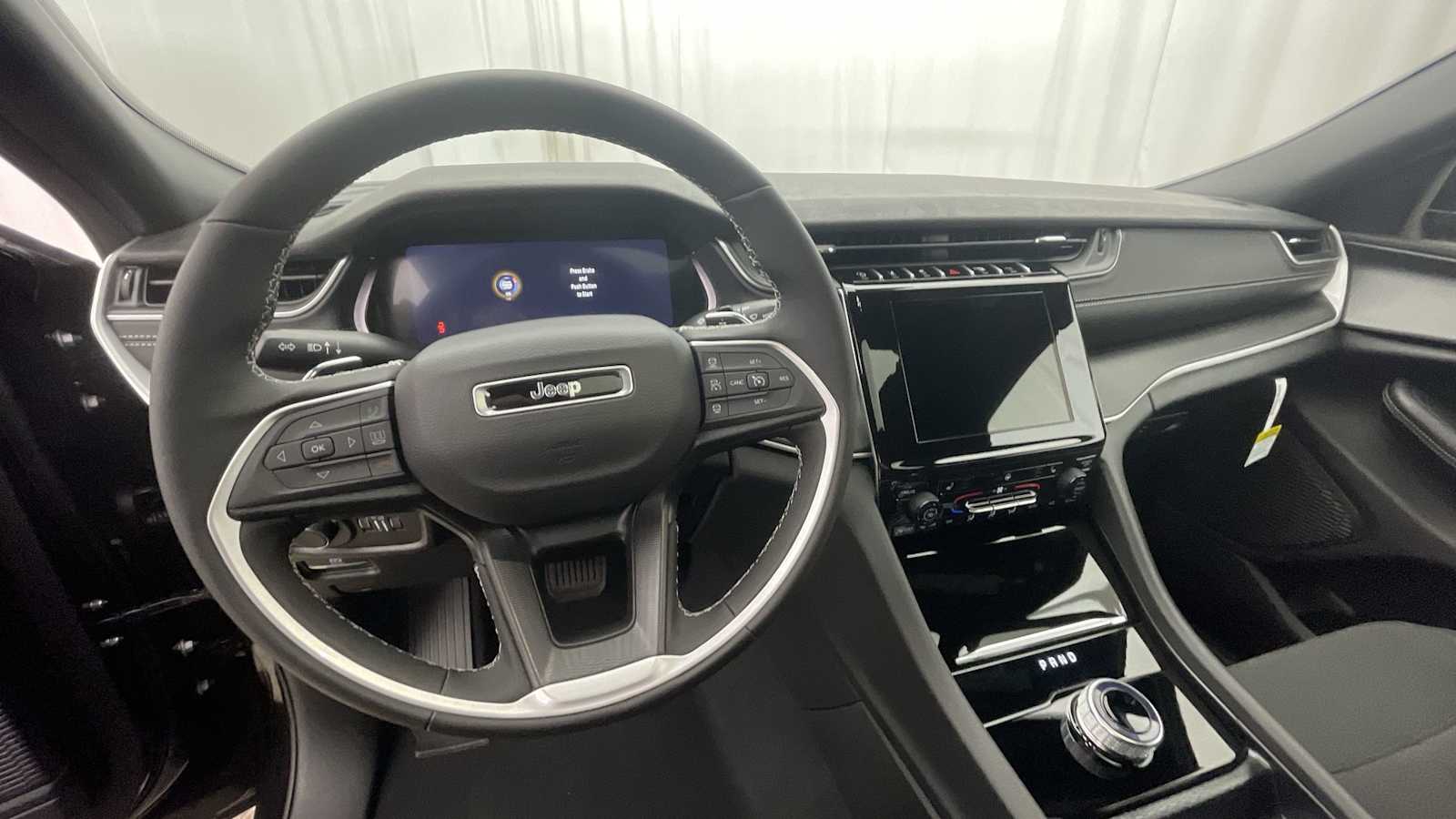 Thumbnail: 2026 Jeep Grand Cherokee L - 3