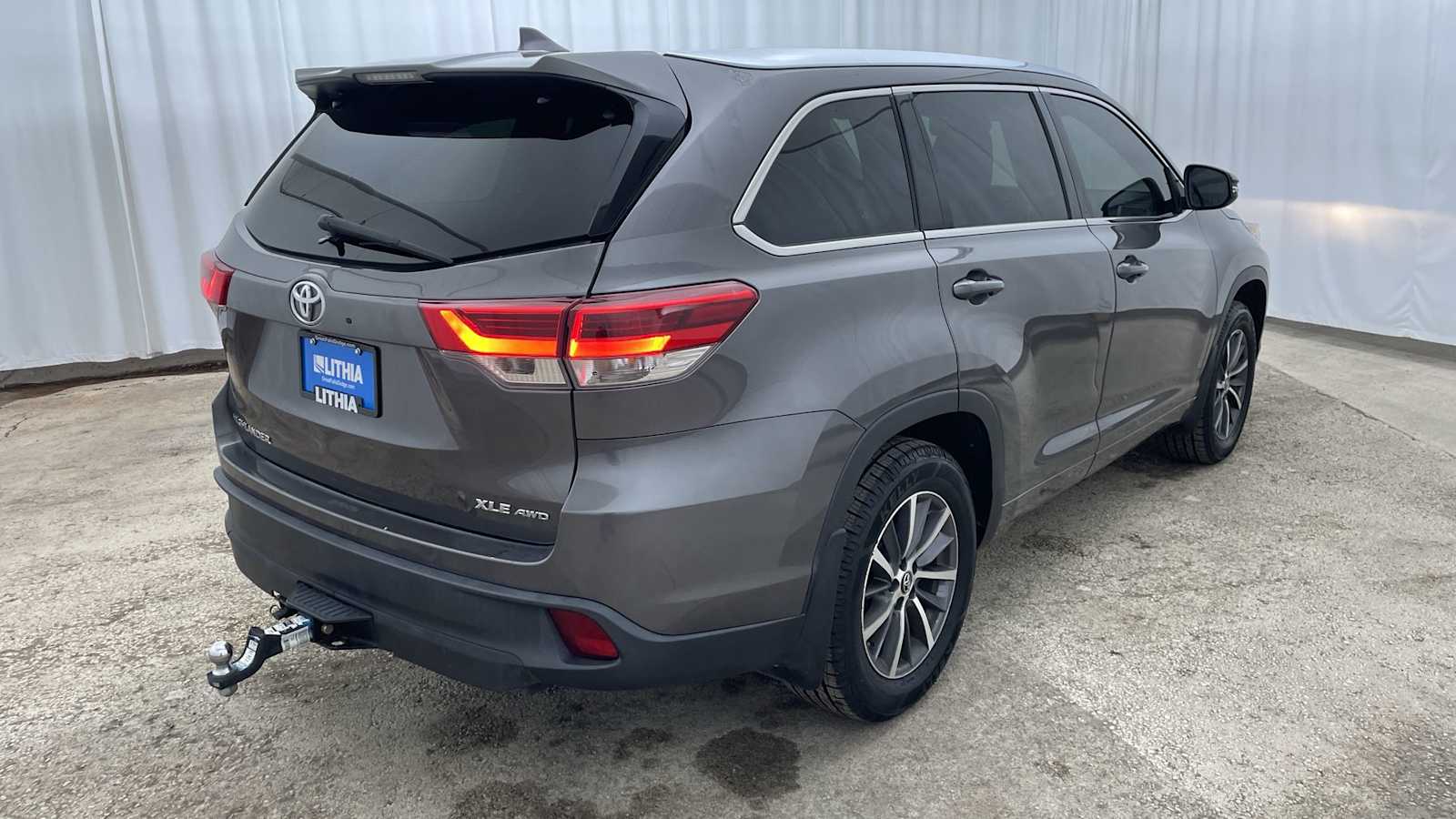 Thumbnail: 2018 Toyota Highlander - 35