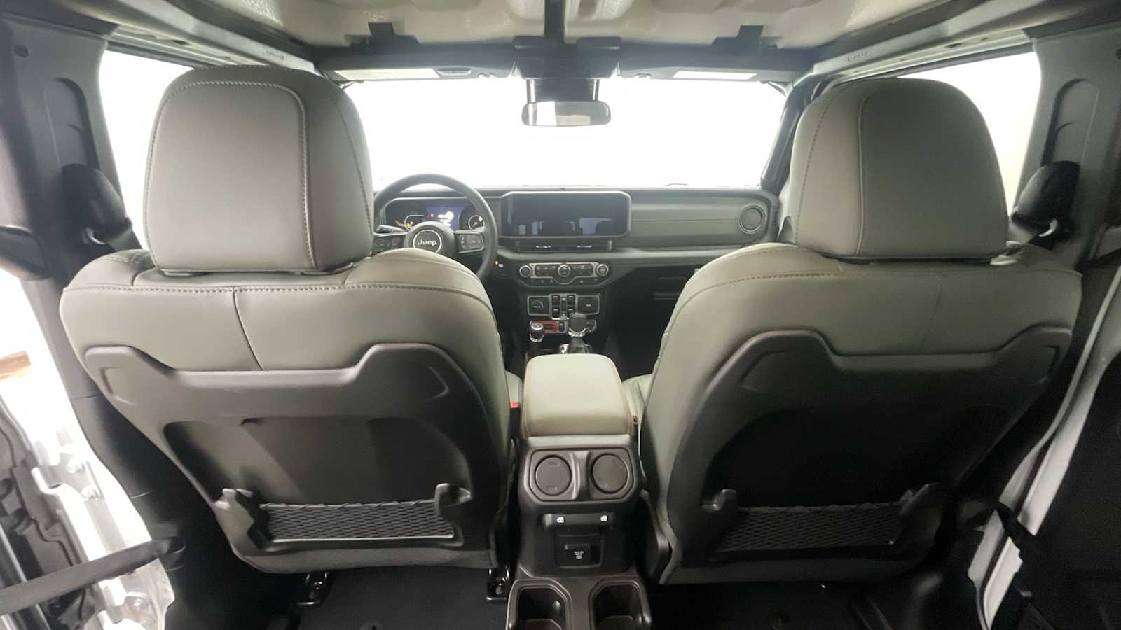 Thumbnail: 2025 Jeep Gladiator - 7