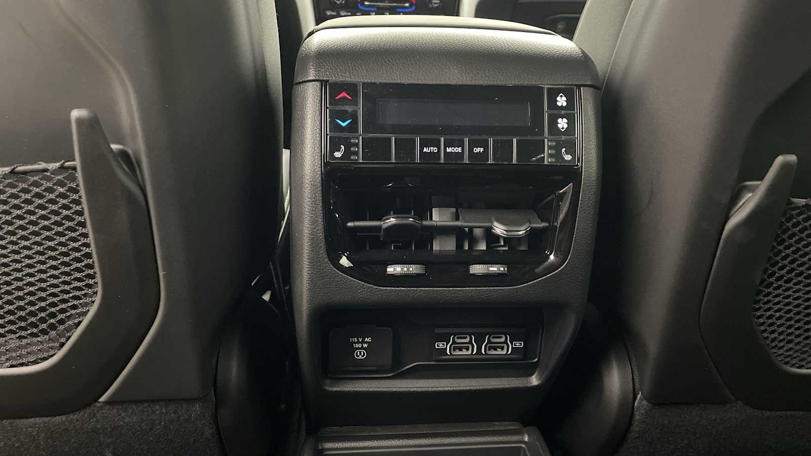 Thumbnail: 2025 Jeep Grand Cherokee - 28