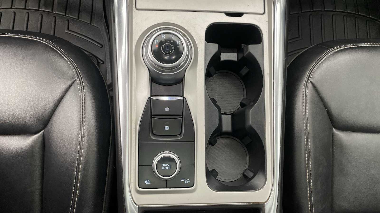 Thumbnail: 2022 Ford Explorer - 23