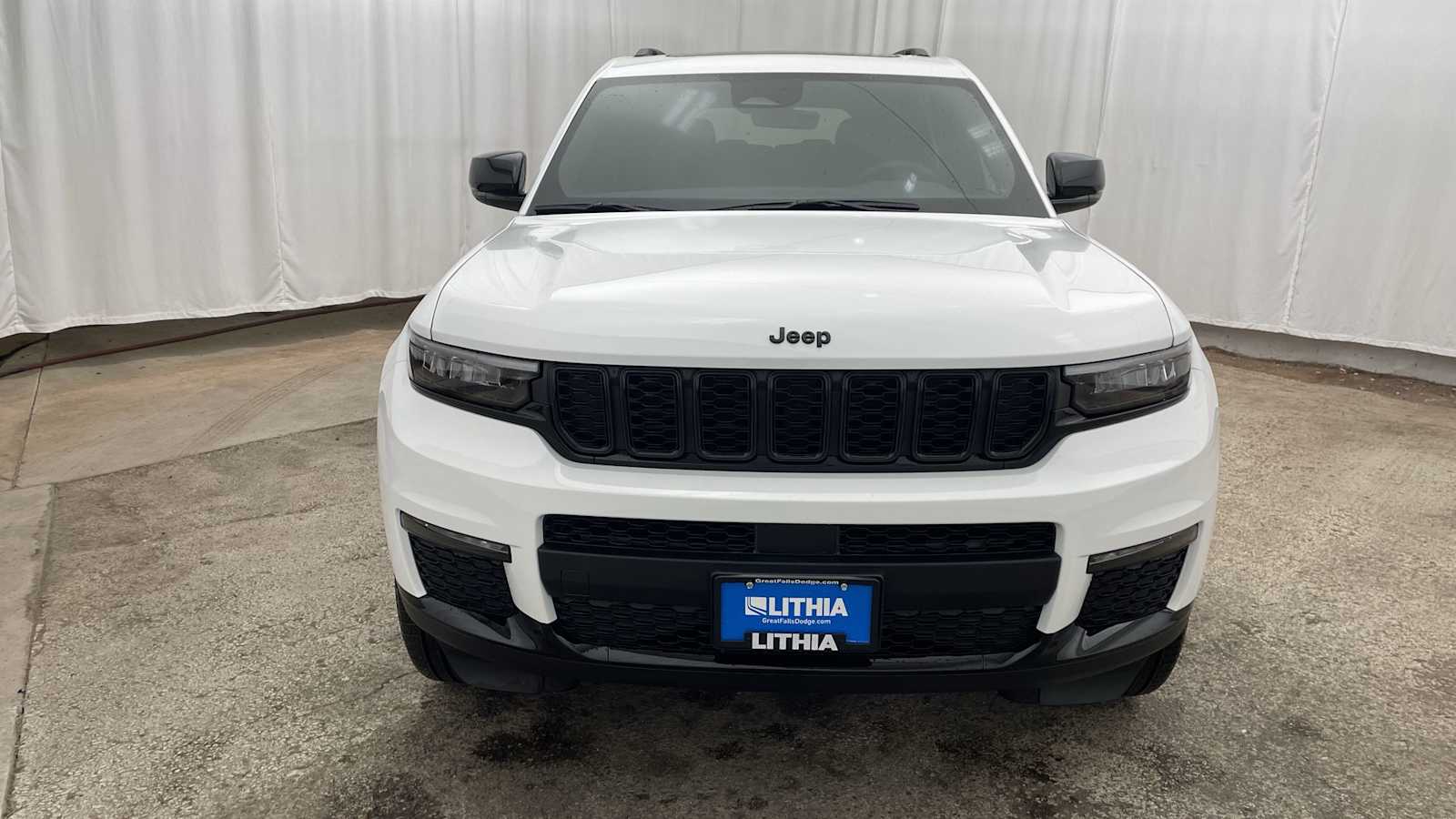 Thumbnail: 2025 Jeep Grand Cherokee - 41