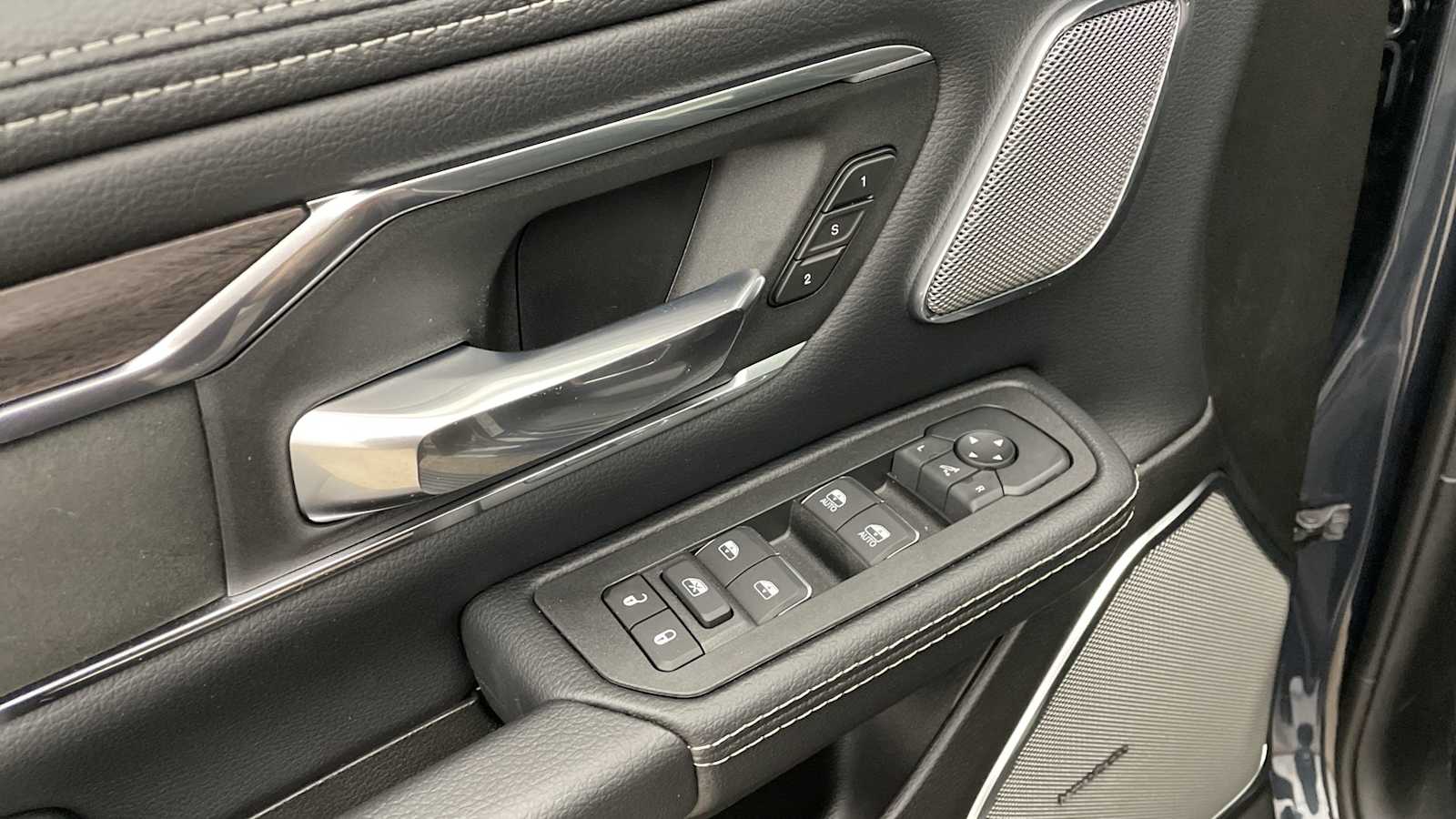 Thumbnail: 2026 RAM 1500 - 7