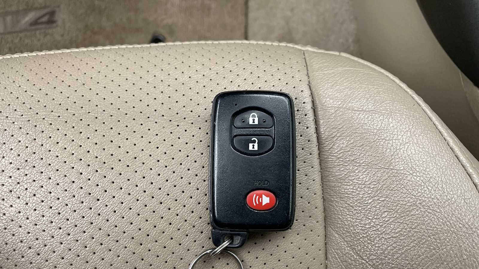 Thumbnail: 2012 Toyota RAV4 - 22