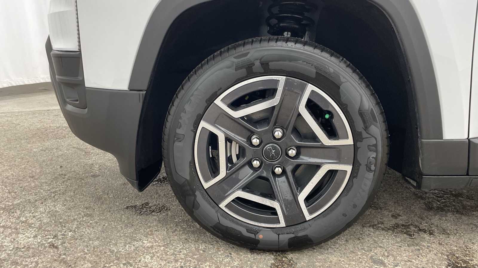 Thumbnail: 2026 Jeep Cherokee - 40