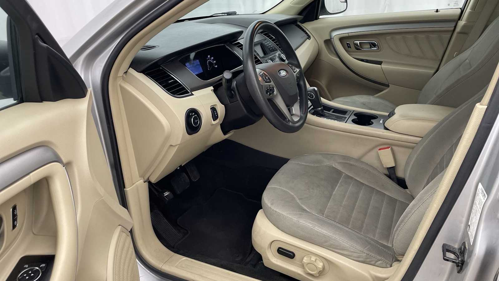 Thumbnail: 2013 Ford Taurus - 3