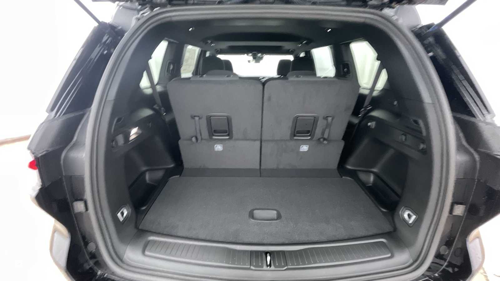 Thumbnail: 2025 Jeep Grand Cherokee - 31