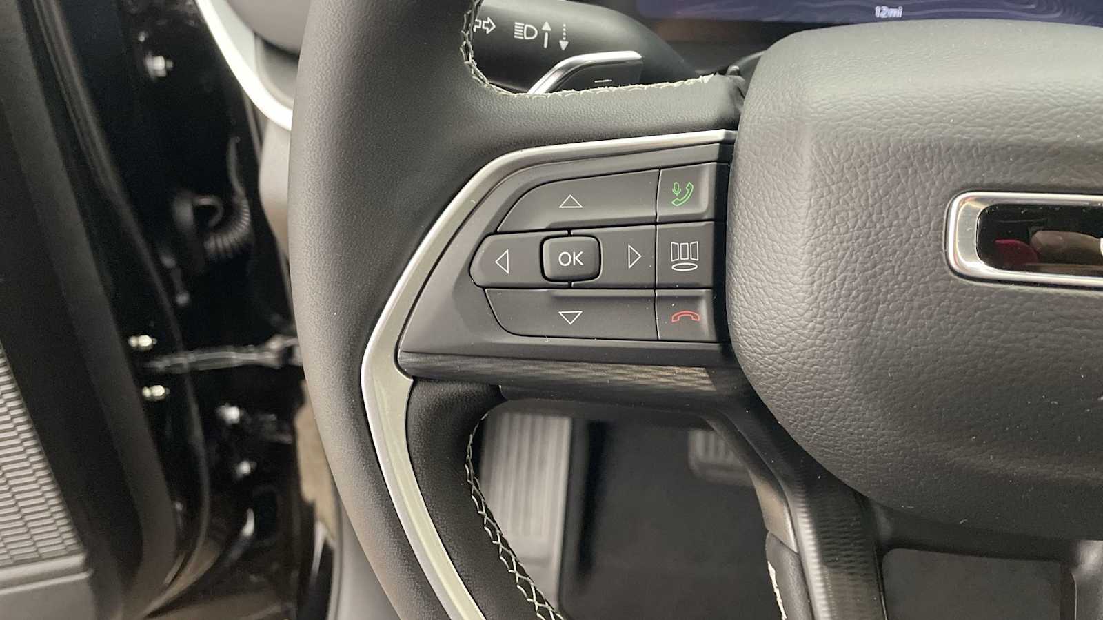 Thumbnail: 2025 Jeep Grand Cherokee - 14