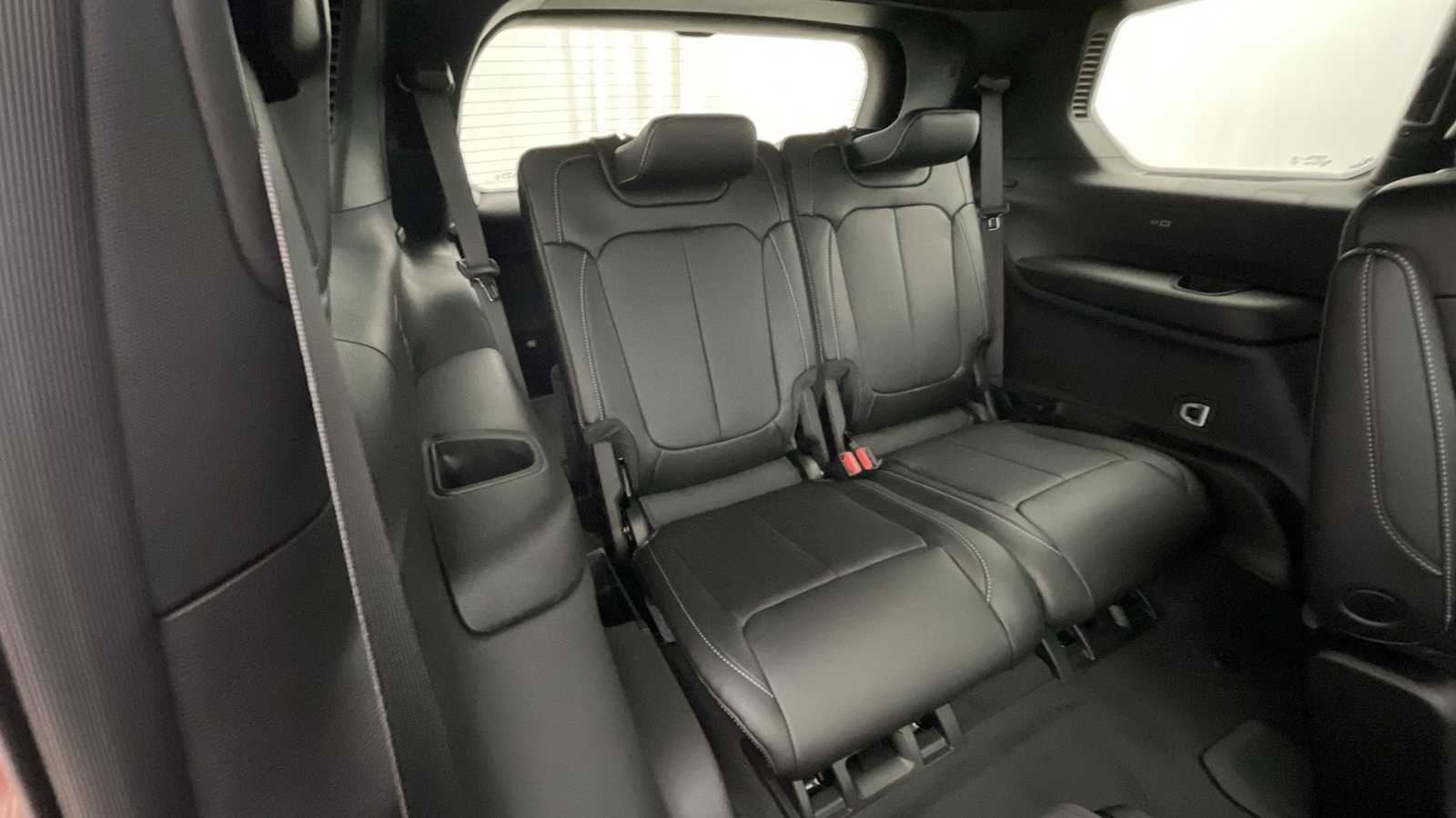 Thumbnail: 2025 Jeep Grand Cherokee - 12