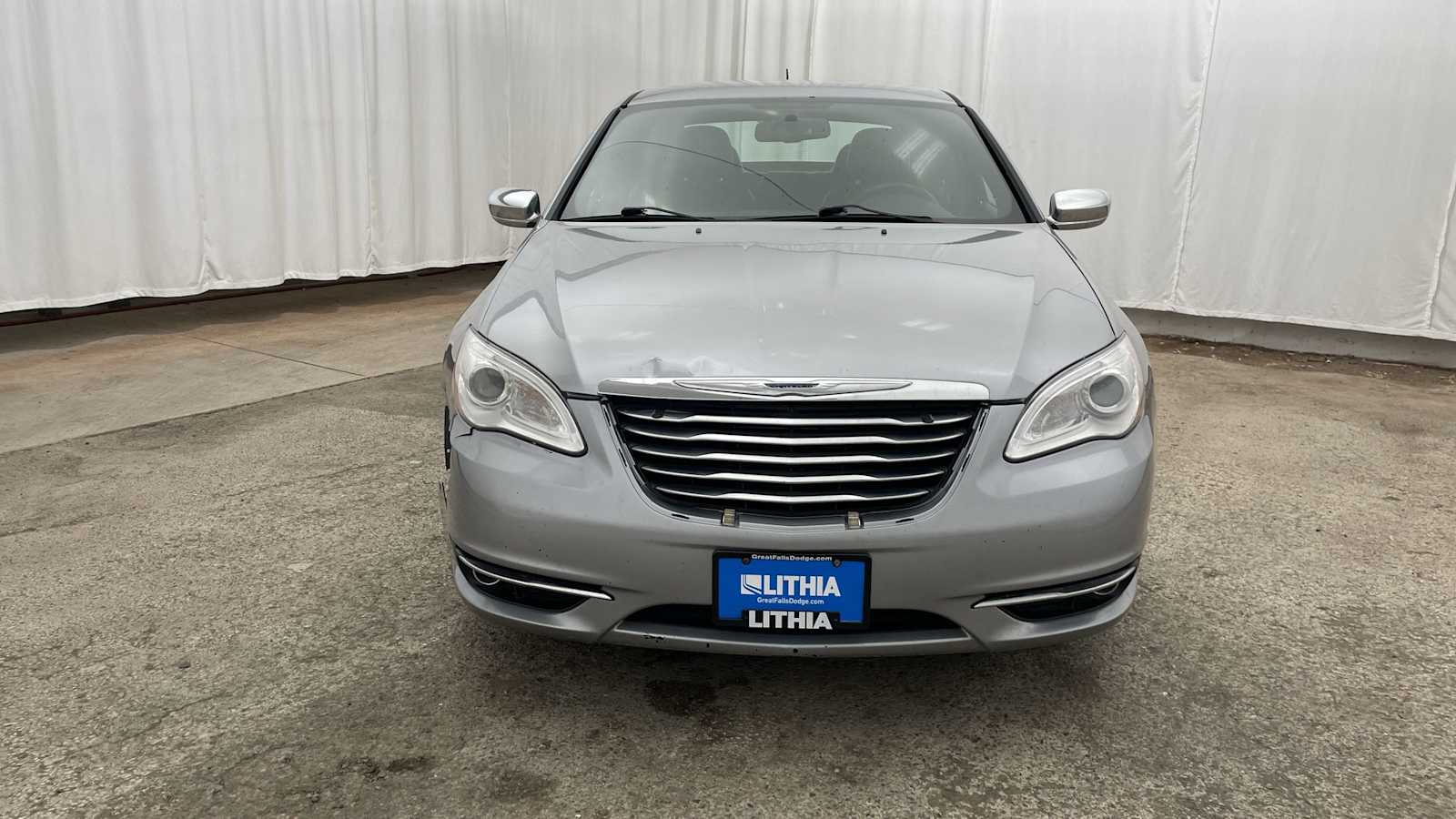Thumbnail: 2014 Chrysler 200 - 31