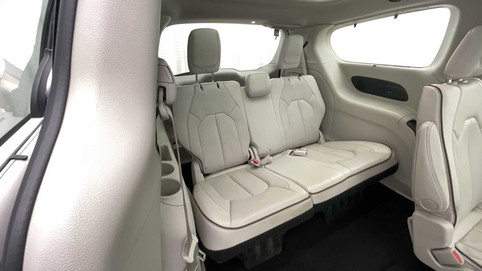 Thumbnail: 2020 Chrysler Pacifica - 12